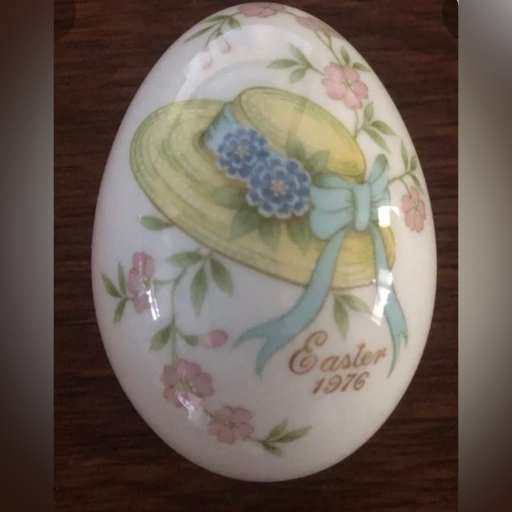 4 Vintage 1975,76,78,79, Noritake Limited Edition Bone China Easter Egg